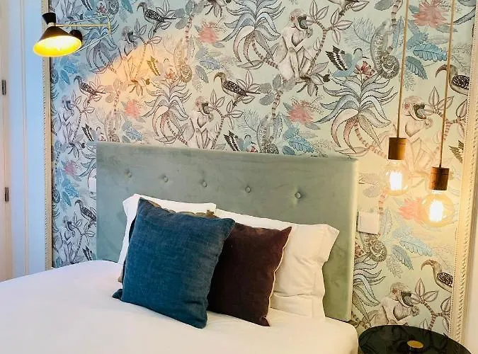 Apartment Chic & Cozy - Mercadores